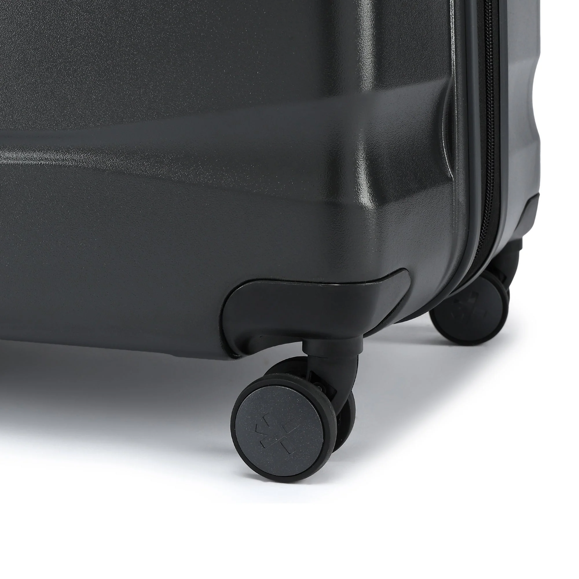 HRX by Hrithik Roshan Hard Body Set of 2 Luggage 8 Wheels - Brute - Image 31