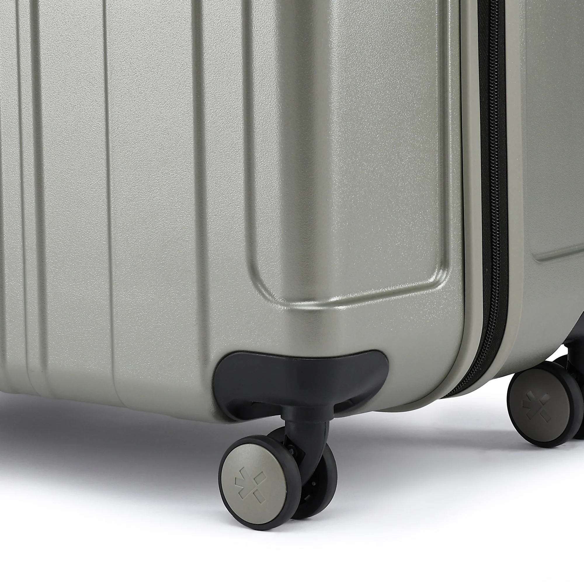 HRX by Hrithik Roshan Hard Body Set of 3 Luggage 8 Wheels - Force - Image 96