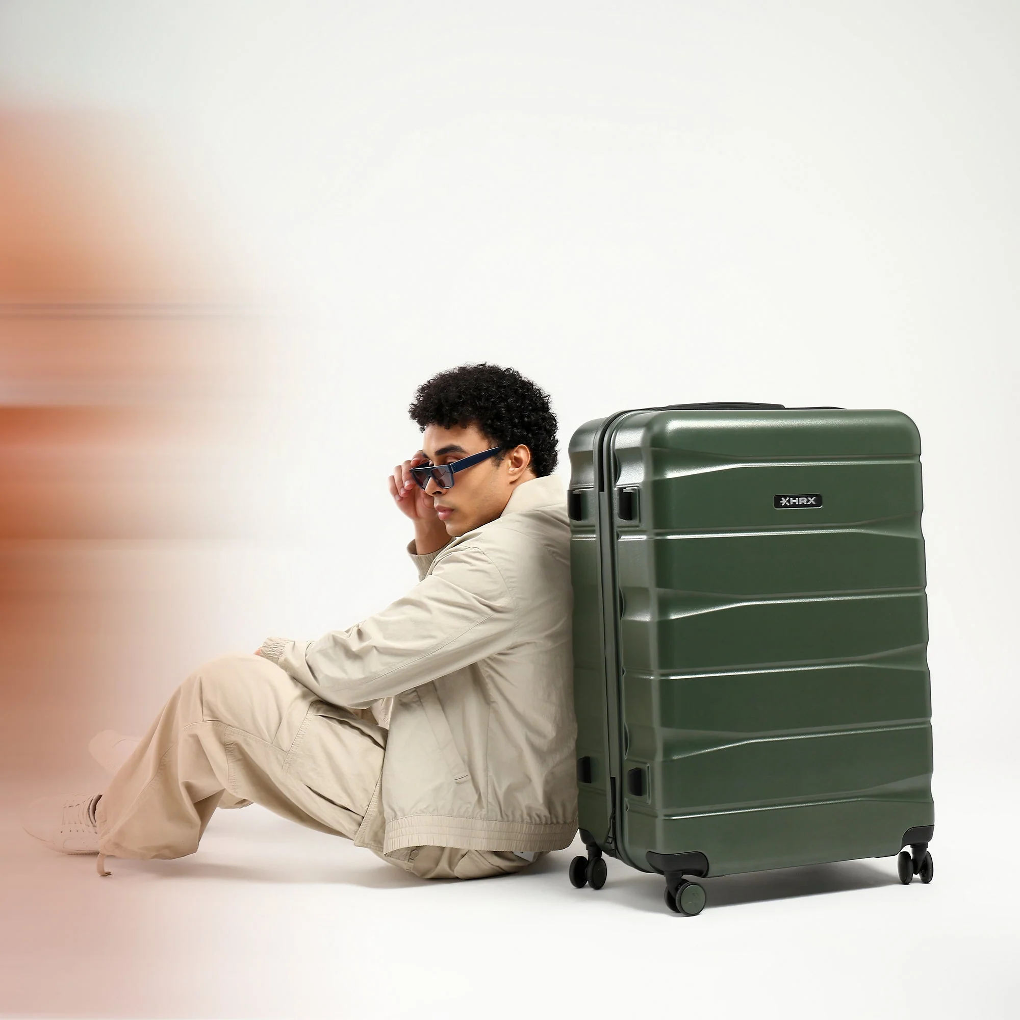 HRX by Hrithik Roshan Large Check-in Suitcase (75 cm) 8 Wheels - Brute - Image 23