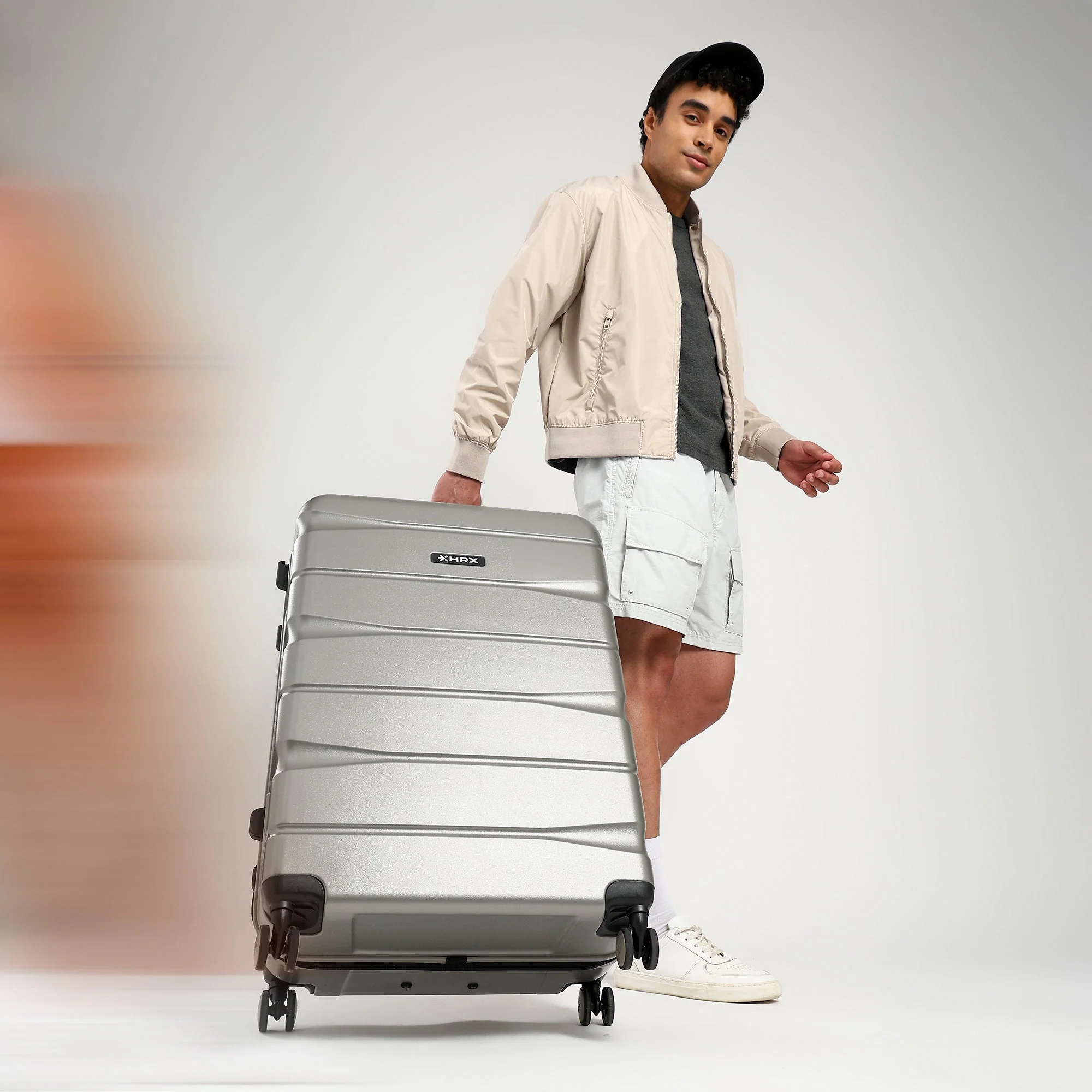 HRX by Hrithik Roshan Large Check-in Suitcase (75 cm) 8 Wheels - Brute - Image 69
