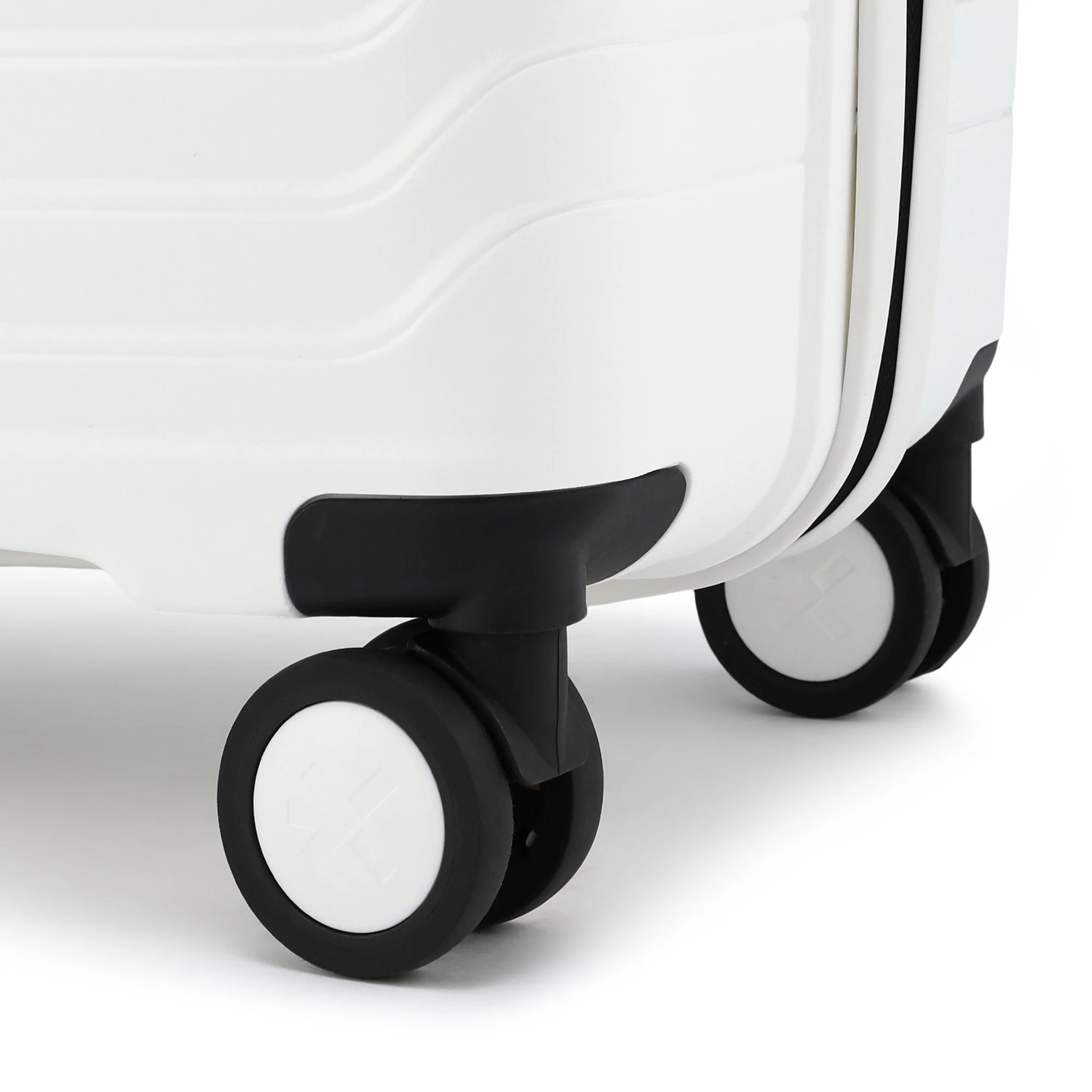 HRX by Hrithik Roshan Large Check-in Suitcase (75 cm) 8 Wheels - Kyoto - Image 34