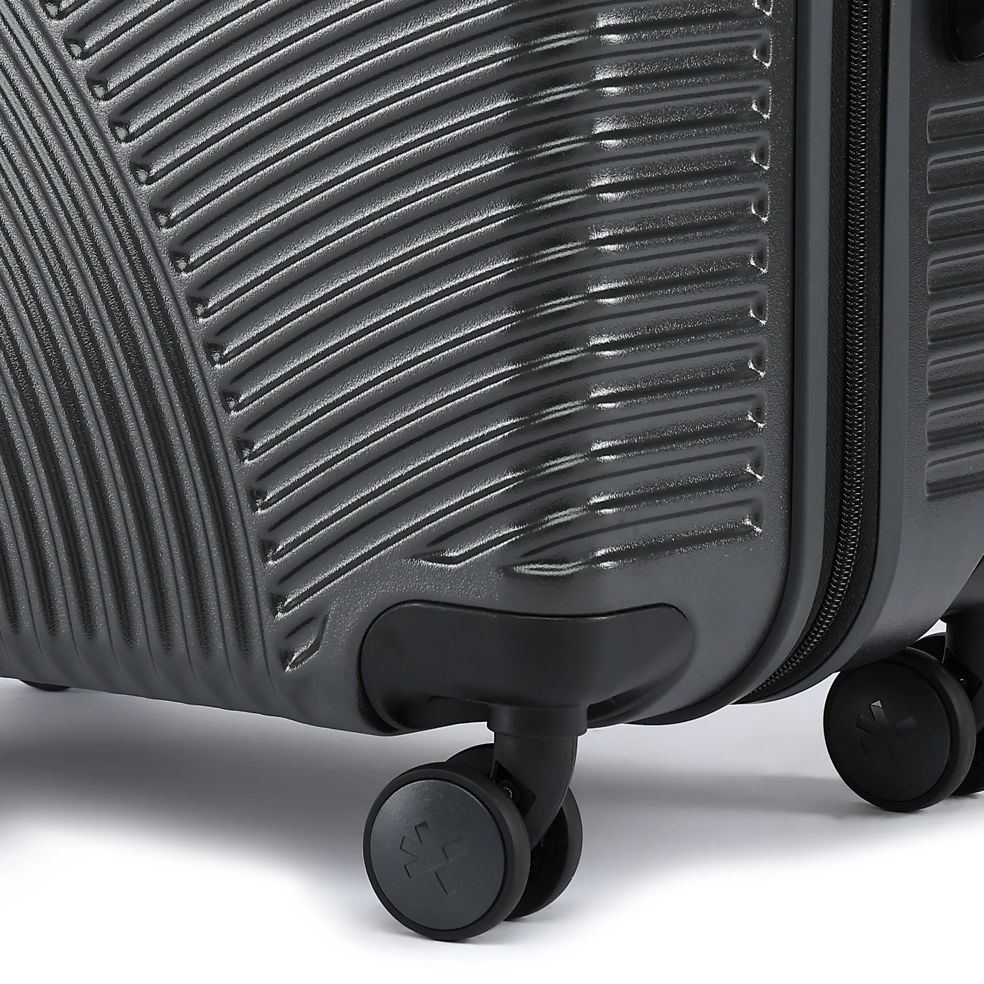 HRX by Hrithik Roshan Medium Check-in Suitcase (65 cm) 8 Wheels - Glide - Image 126