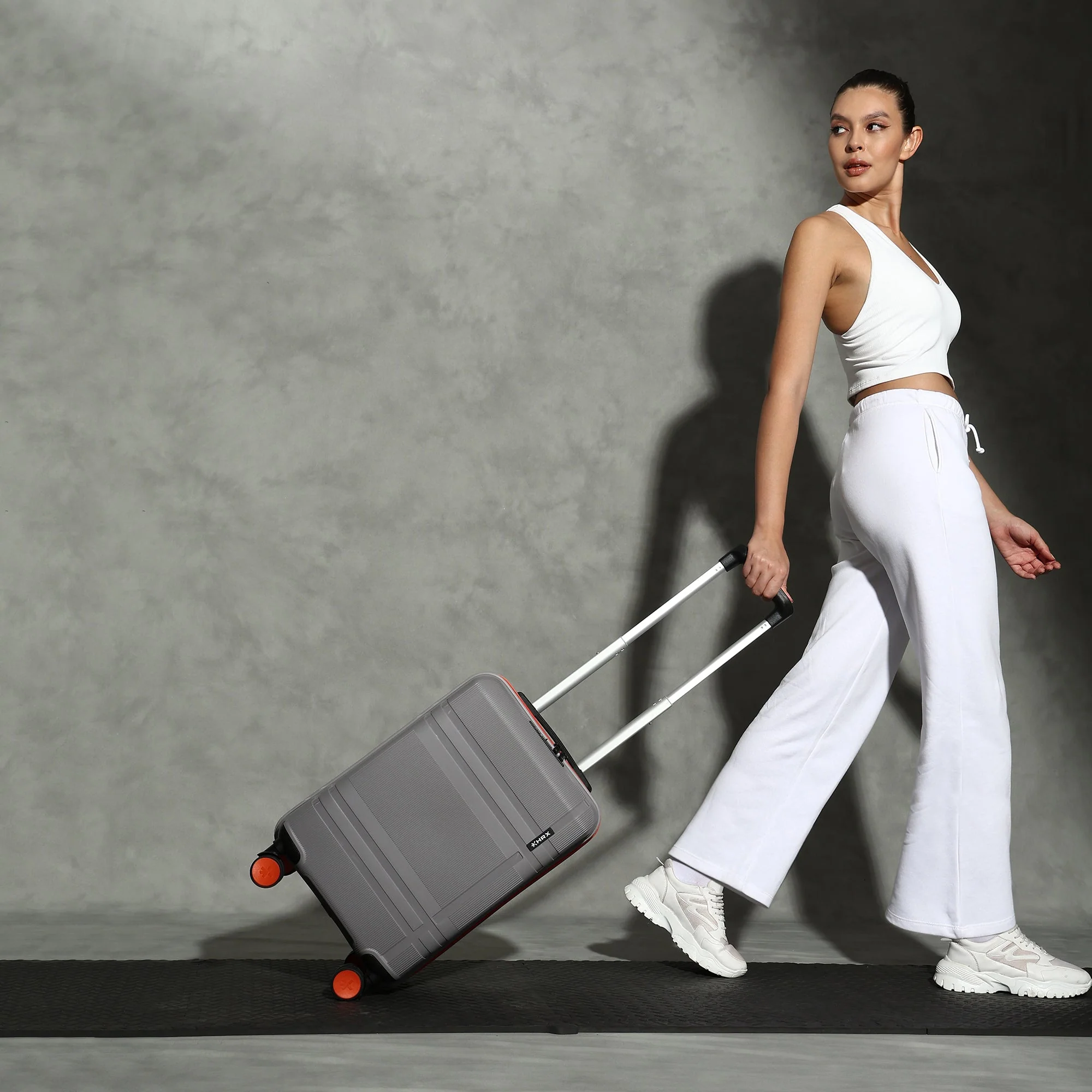 HRX by Hrithik Roshan Medium Check-in Suitcase (65 cm) 8 Wheels - Helium - Image 66