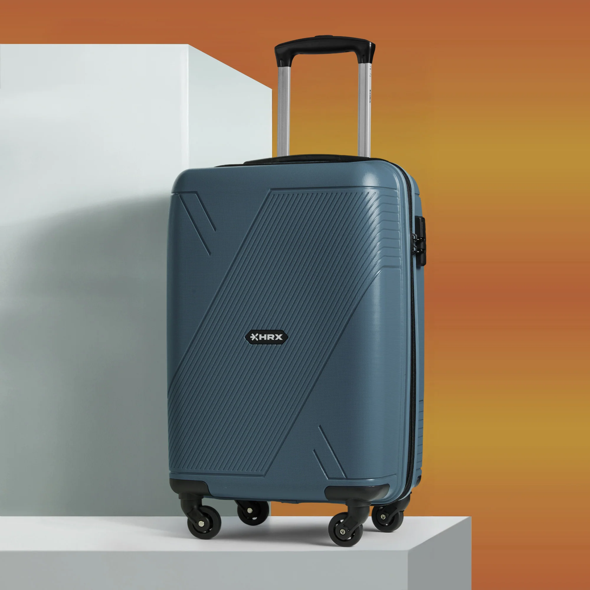 HRX Icon Polypropylene Cabin Suitcase (57 cm | 4 Wheels)