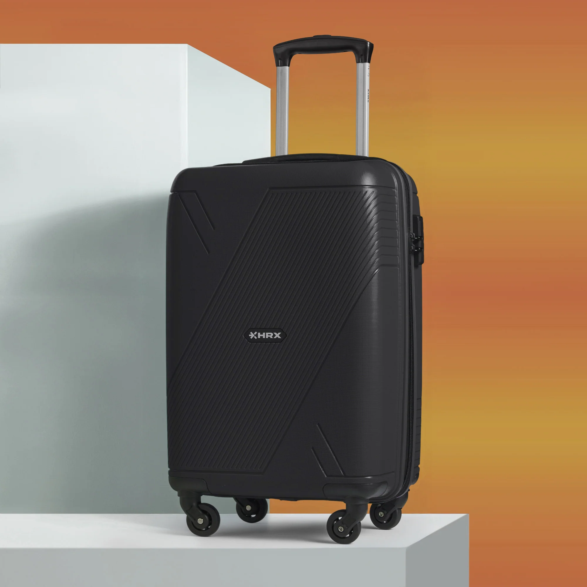 HRX Icon Polypropylene Cabin Suitcase (57 cm | 4 Wheels) - Image 2