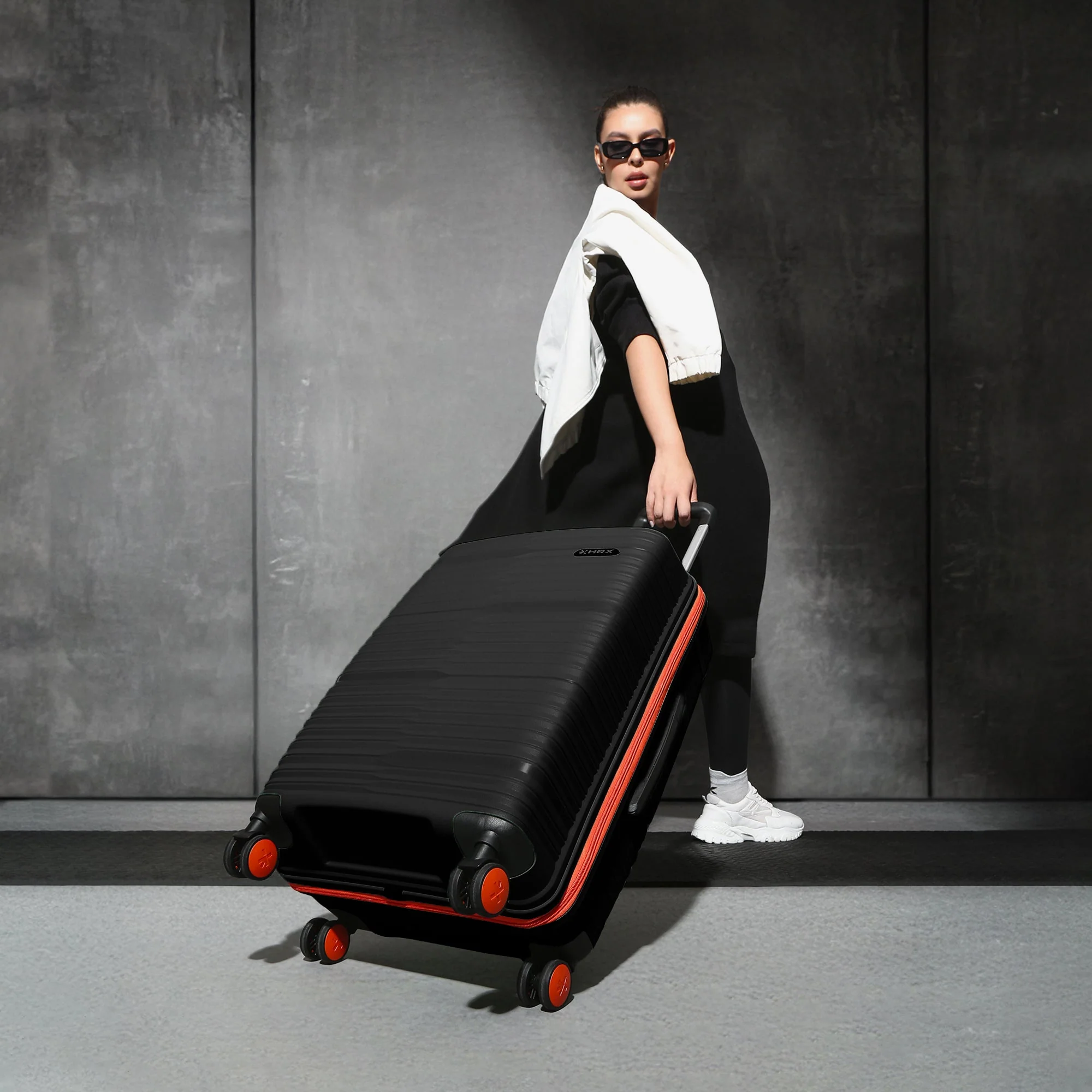 HRX by Hrithik Roshan Medium Check-in Suitcase (65 cm) 8 Wheels - Zanzibar - Image 5